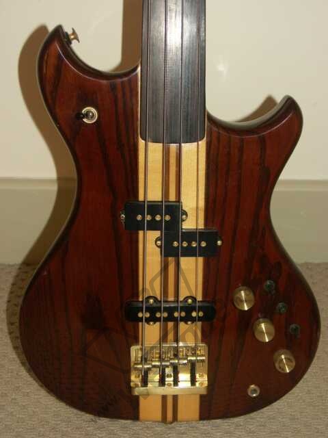 Thunder III fretless body